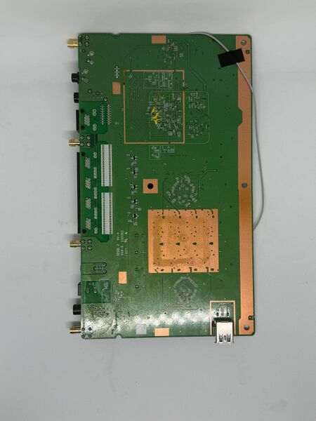 File:Amped Wireless RTA2600-R2 Bottom.jpeg
