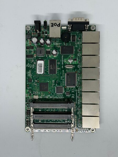 File:MikroTik RouterBOARD 493AH Top.jpeg