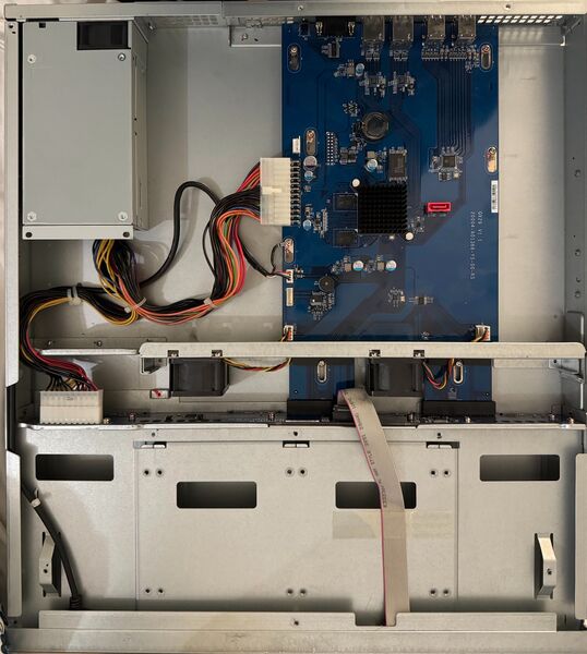 File:QNAP TS-431U Internal.jpeg