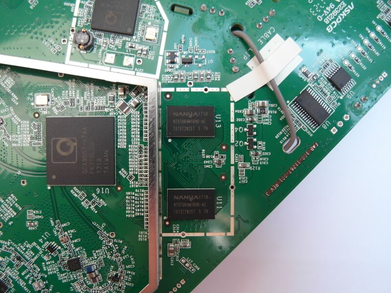 File:Ruckus R500 RAM.jpg